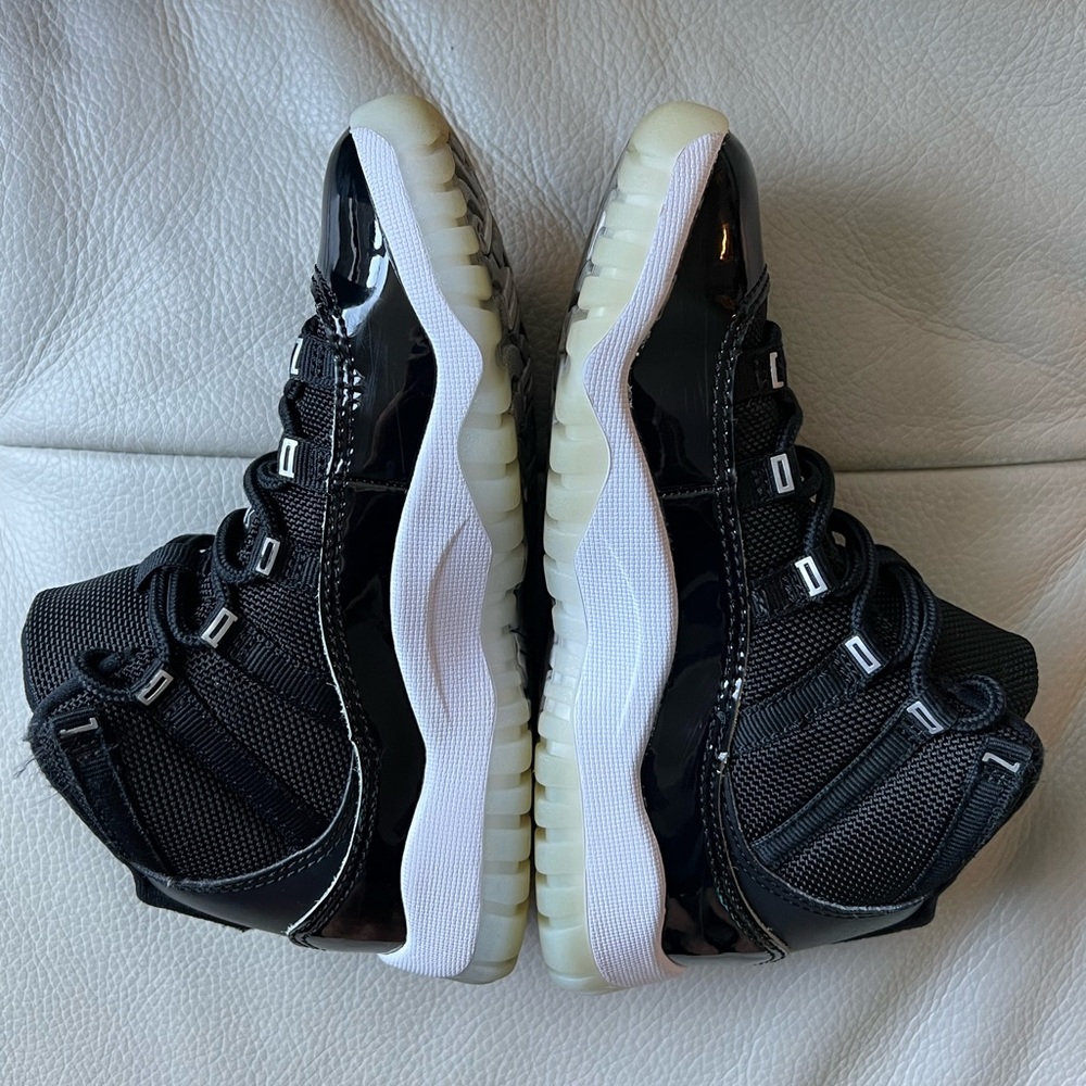 Jordan Retro 11 -black